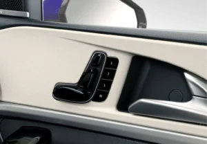 mahindra xuv700 seat memory controls cars south africa.jpg