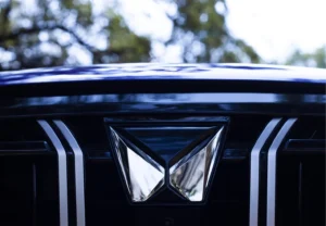 mahindra xuv700 front grille best affordable cars in south africa.jpg